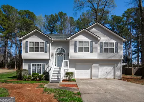 64 Wooddale Ln, Carrollton, GA 30117