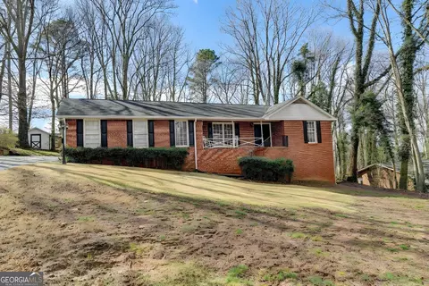 2325 Sussex Ct, Snellville, GA 30078