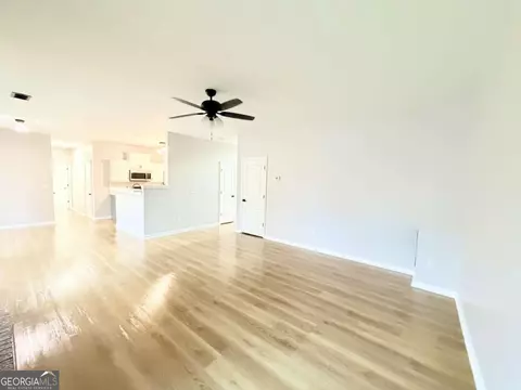 Living - 353 Madison Ave, Hampton, GA 30228 photo 2 of 3