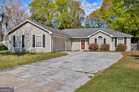 118 Lake Crest Dr, Kingsland, GA 31548