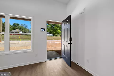 Entry Way - 799 Hunnicutt Ave, Lagrange, GA 30240 photo 2 of 4