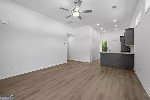 Living - 799 Hunnicutt Ave, Lagrange, GA 30240 photo 1 of 2