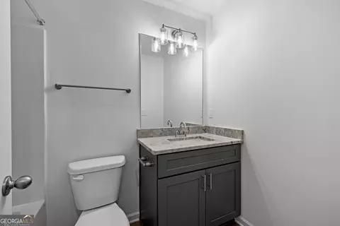 Bath - 799 Hunnicutt Ave, Lagrange, GA 30240 photo 2 of 4