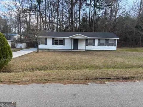 1071 Alexander St, Union Point, GA 30669