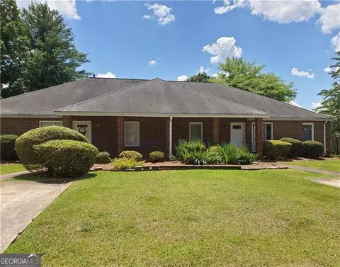 2107 Fairway Ct SE, Conyers, GA 30013
