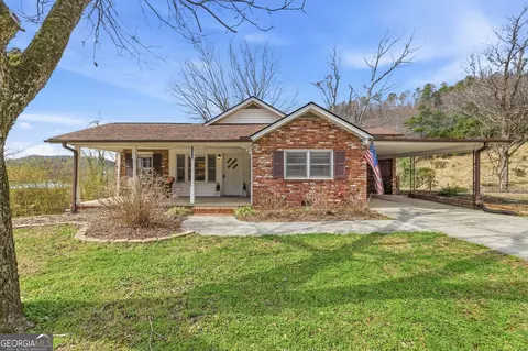 1879 Falls Rd, Toccoa, GA 30577