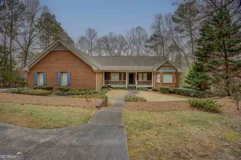 1030 Lake Haynes Dr NE, Conyers, GA 30012