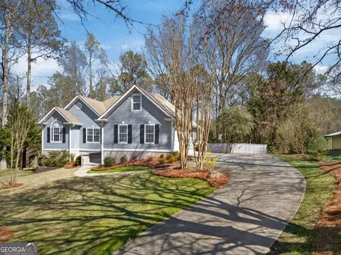171 Highland Dr, Carrollton, GA 30116
