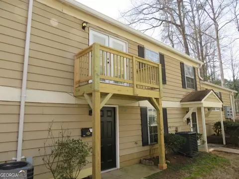 1336 Surrey Ln SW, Marietta, GA 30008