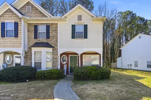 1686 Camden Forrest Trl, Riverdale, GA 30296