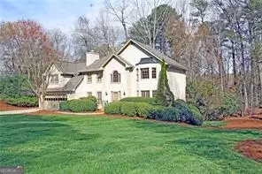 2070 Shallowford Park Mnr, Roswell, GA 30075