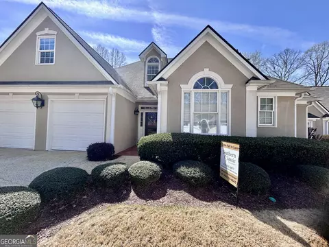 12 Village Ln, Newnan, GA 30265