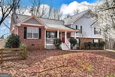 579 Willows Dr, Cleveland, GA 30528