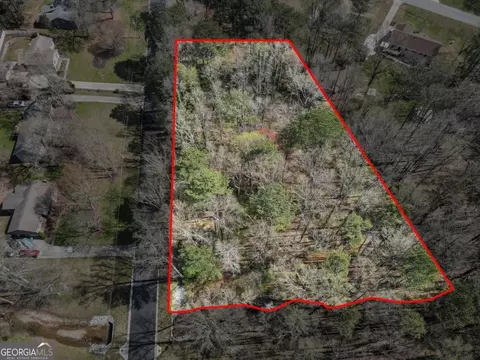 3222 Crossing Dr, Snellville, GA 30078