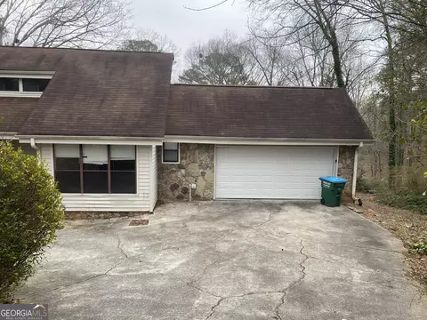 3958 Cotswold Dr SW, Lilburn, GA 30047