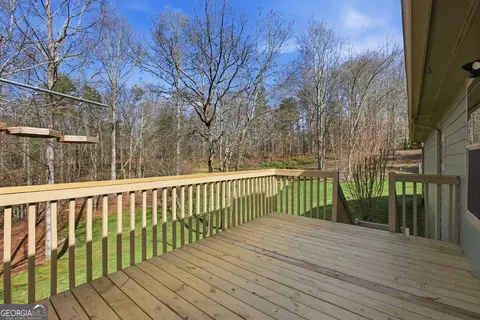 Exterior - 498 Deer Track Rd, Cornelia, GA 30531 photo 4 of 17