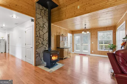 Entry Way - 498 Deer Track Rd, Cornelia, GA 30531 photo 2 of 3