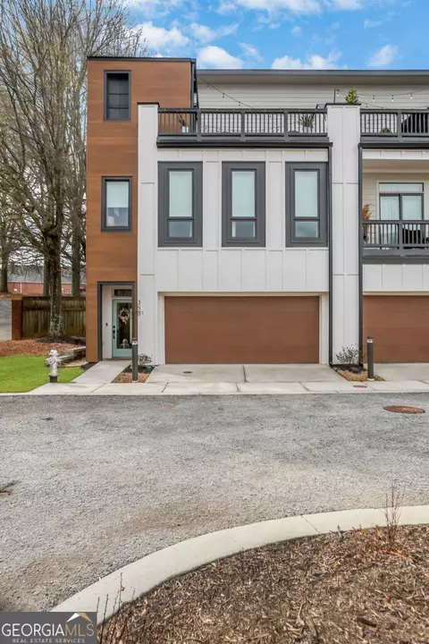 358 Clarendon Ct, Gainesville, GA 30501