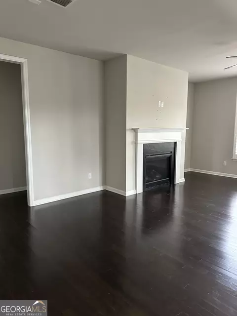 Living - 4541 Claiborne Ct, Duluth, GA 30096 photo 1 of 4