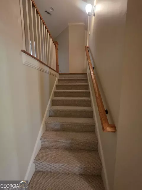 Entry Way - 1202 Red Oak Dr, Monroe, GA 30655 photo 11 of 17