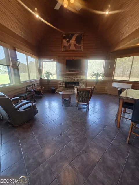 Exterior - 1202 Red Oak Dr, Monroe, GA 30655 photo 30 of 48