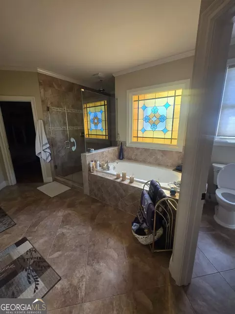 Bath - 1202 Red Oak Dr, Monroe, GA 30655 photo 4 of 12