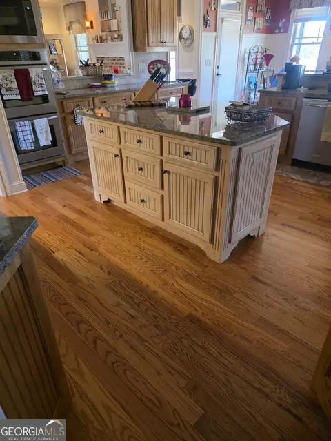 Kitchen - 1202 Red Oak Dr, Monroe, GA 30655 photo 13 of 19