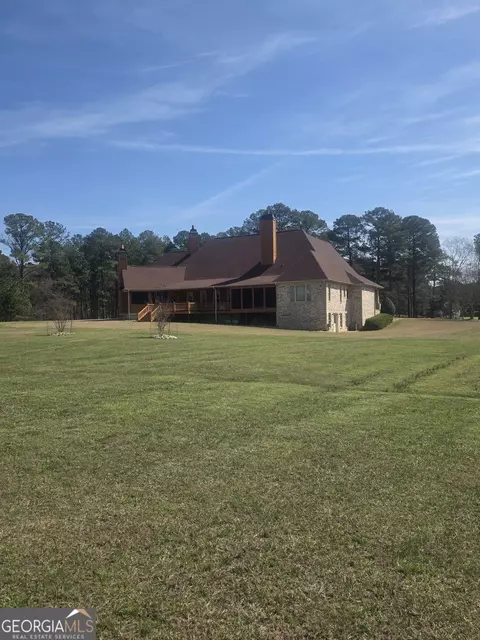 Exterior - 1202 Red Oak Dr, Monroe, GA 30655 photo 8 of 48