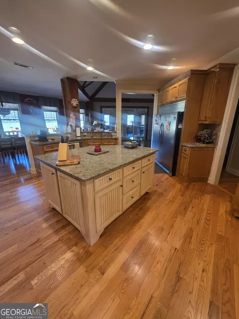 Kitchen - 1202 Red Oak Dr, Monroe, GA 30655 photo 2 of 19