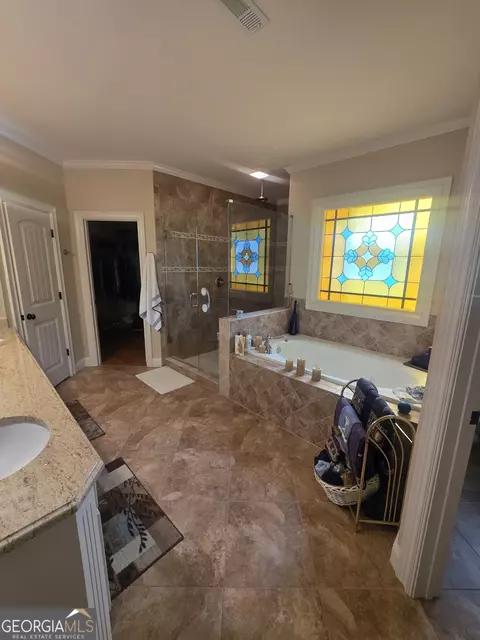 Bath - 1202 Red Oak Dr, Monroe, GA 30655 photo 6 of 12