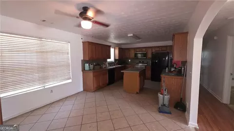 Entry Way - 110 Lamar Ln, Covington, GA 30016 photo 1 of 2