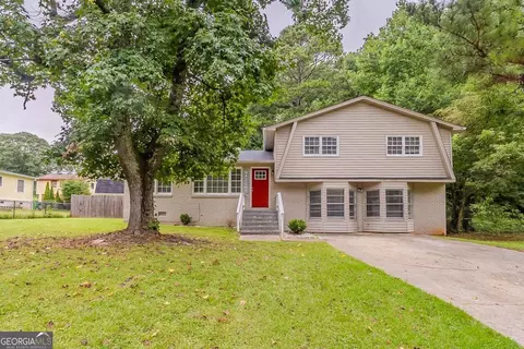 1202 Palisades Ln, Ellenwood, GA 30294