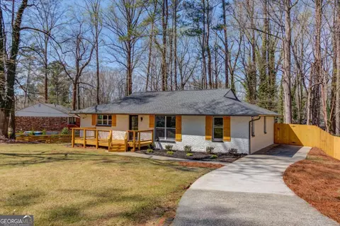 207 Cedar Way SE, Marietta, GA 30060