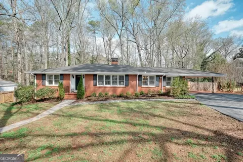384 Stewart Ave NW, Marietta, GA 30064