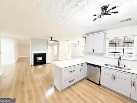 Kitchen - 227 Millstone Dr, Hampton, GA 30228 photo 3 of 3