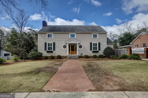 711 Maple Dr, Griffin, GA 30224