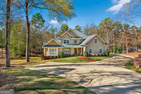 130 Sunny Point Cir, Lagrange, GA 30240