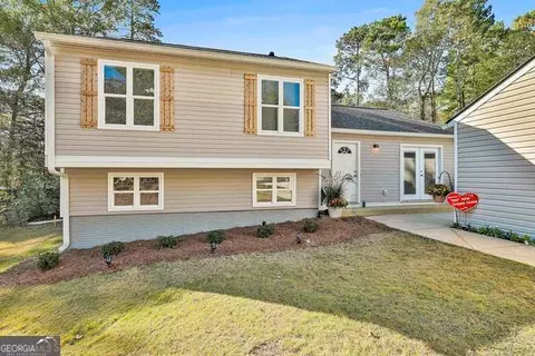5 Buckthorn Dr, Newnan, GA 30265