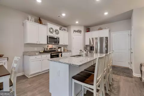 Kitchen - 2100 Westbrook Rd, Commerce, GA 30530 photo 1 of 1