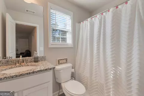 Bath - 2100 Westbrook Rd, Commerce, GA 30530 photo 2 of 2
