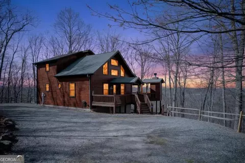 225 Eagles Nest Ln, Blue Ridge, GA 30513