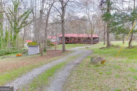 722 Charlie Morris Rd, Colbert, GA 30628
