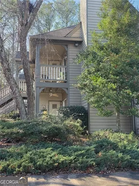 105 Mill Pond Ct SE, Smyrna, GA 30082