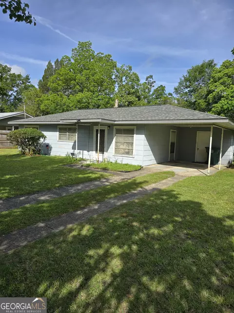 108 Sunset Dr, Eufaula, AL 36027