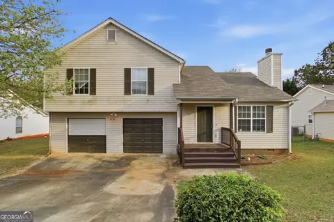 3565 Mosswood Ln, Rex, GA 30273