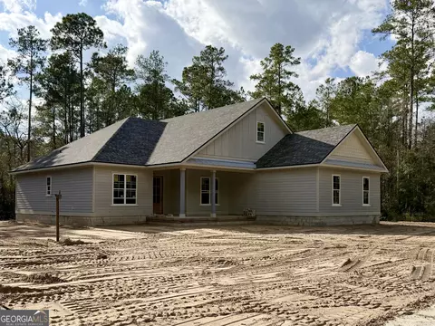 234 Marina Isle Dr, Woodbine, GA 31569
