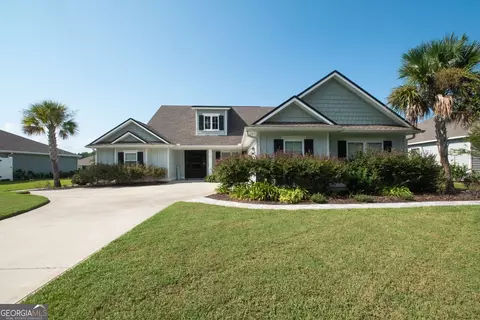 211 Edgewater Dr, Saint Marys, GA 31558