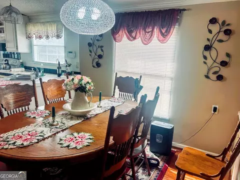 Dining - 5068 Hamilton-pleasant Grove Rd, Pine Mountain, GA 31822 photo 2 of 2