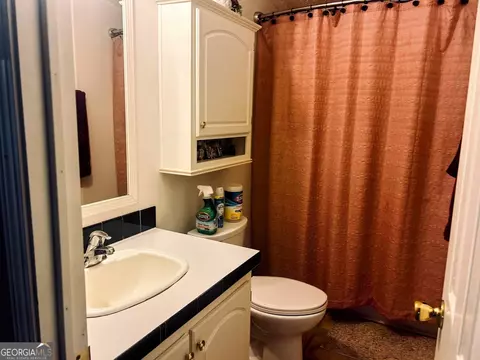 Bath - 5068 Hamilton-pleasant Grove Rd, Pine Mountain, GA 31822 photo 1 of 3