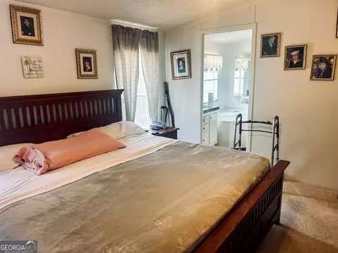 Bedroom - 5068 Hamilton-pleasant Grove Rd, Pine Mountain, GA 31822 photo 4 of 5